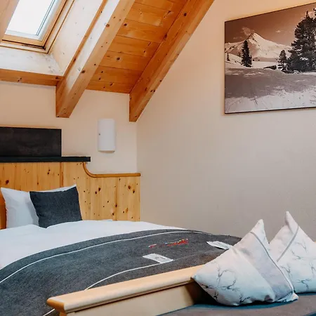 Garni Alpenhof Hotel 4*