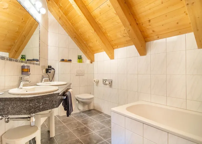 Hotel Garni Alpenhof 4*