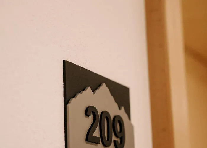 Hotel Garni Alpenhof Ischgl