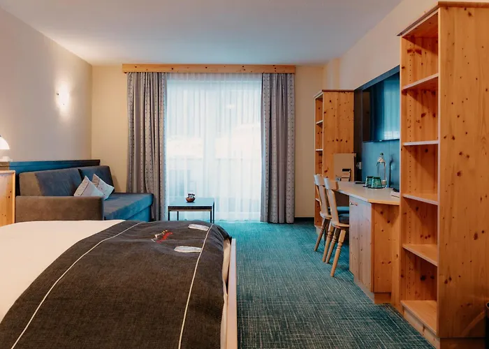 Hotel Garni Alpenhof 4*