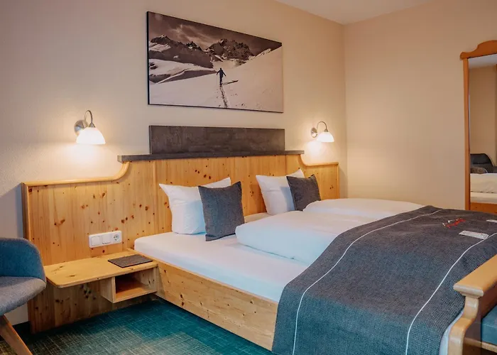 Garni Alpenhof Hotel 4*