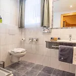 Garni Alpenhof 4*