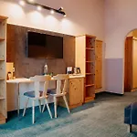 Garni Alpenhof Hotel 4*