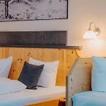 Garni Alpenhof 4*
