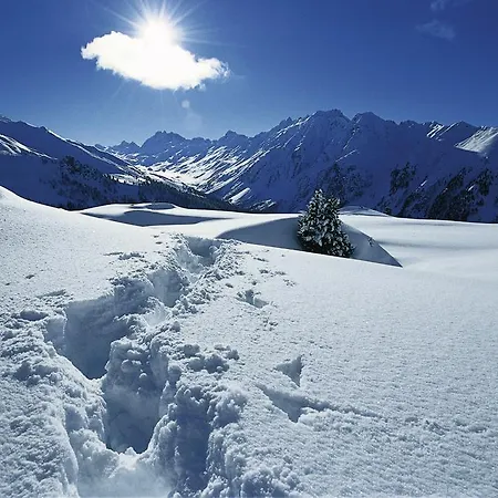 Garni Alpenhof 4* Ischgl