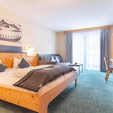 Garni Alpenhof Hotel