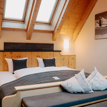 Garni Alpenhof فندق