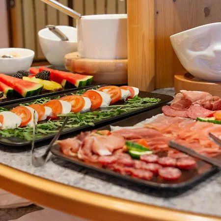 加尼阿彭霍夫酒店 酒店 伊施格尔